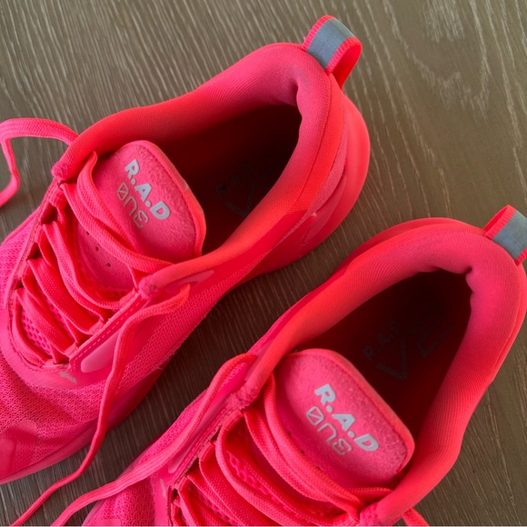 R.A.D. ONE V2 Highlighter Pink M 6 / W 7.5 - Picture 6 of 7